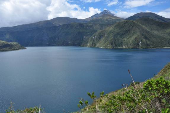 A Laguna Cuicocha, uma antiga caldeira de vulcão, na região de Otavalo, no Equador